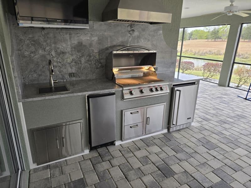 Outdoor Kitchen