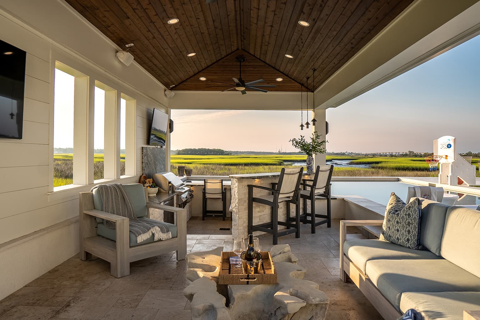 Outdoor Kitchens